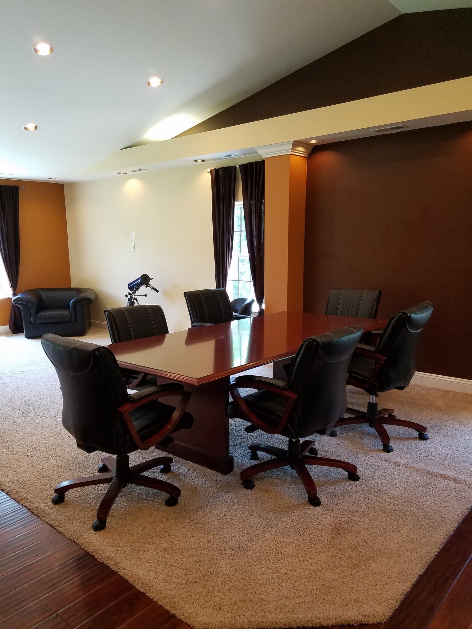 Large Dinette Table - 54 Veres Dr