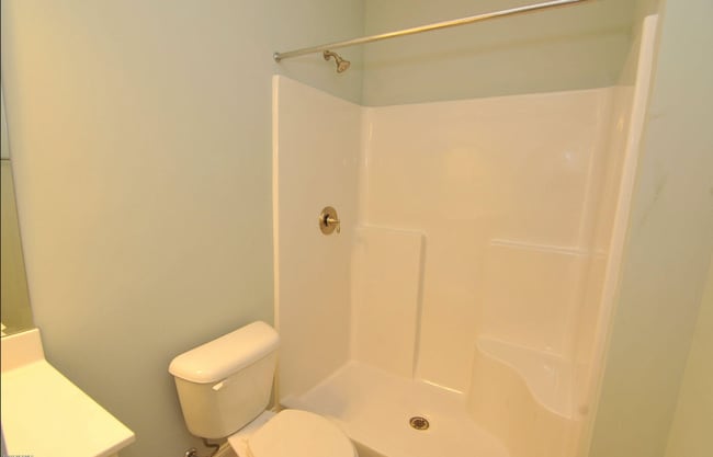 Building Photo - Beautiful 4 Bed Home on Masonboro Loop!