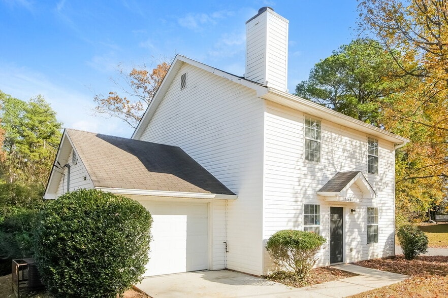 Building Photo - 5246 Kirk Dr