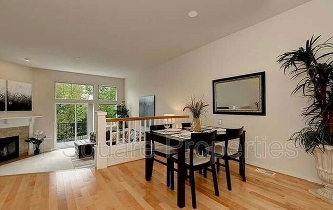 Building Photo - 1693 NE Juneberry St