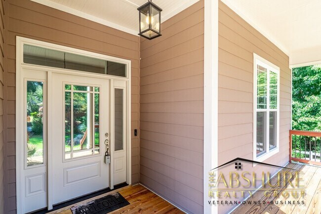 Building Photo - 109 Buck Johnson St