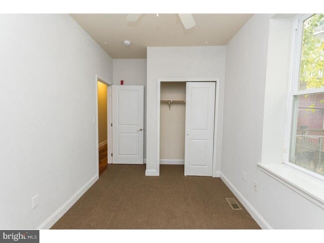 Building Photo - 931 N 19th St