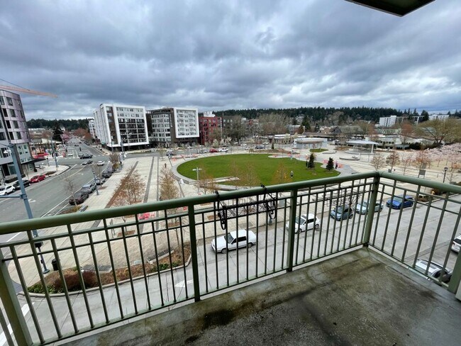 Building Photo - 1Bd/1Ba Redmond Condo