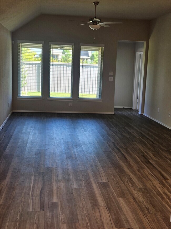Building Photo - 21131 Armstrong County Dr