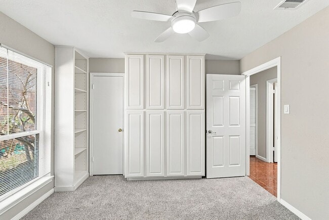 Building Photo - 15706 Cavendish Dr