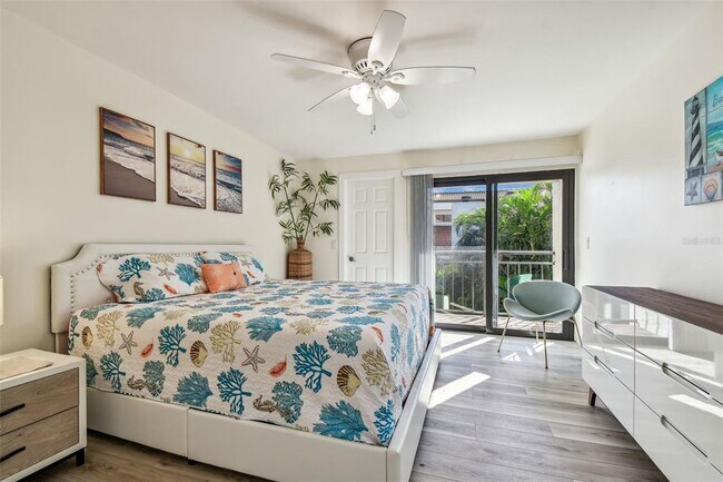 Building Photo - 240 Windward Passage