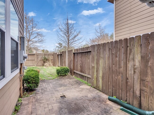 Building Photo - 13035 Jasmine Park Ln