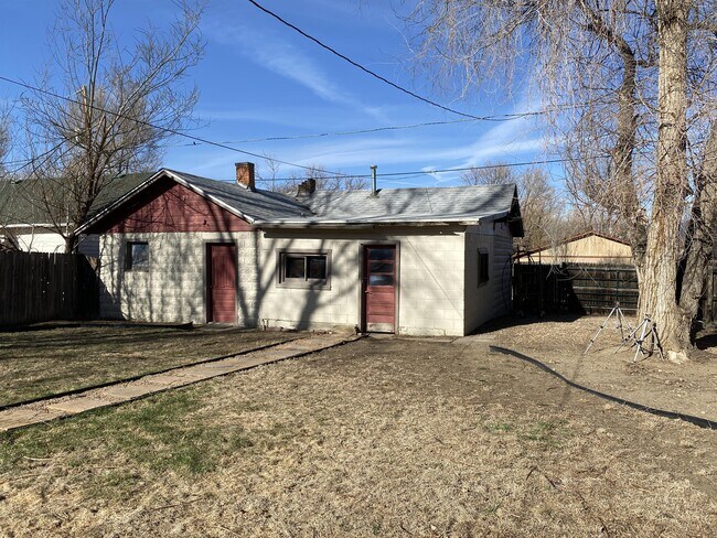 Building Photo - 955 5th St