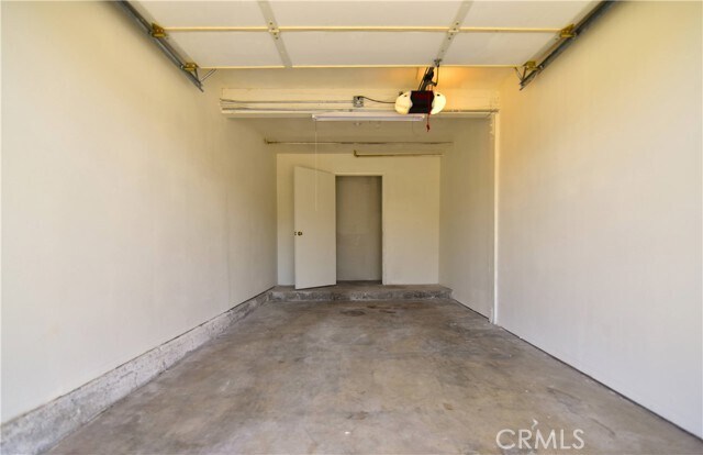 Building Photo - 180 Southampton Way