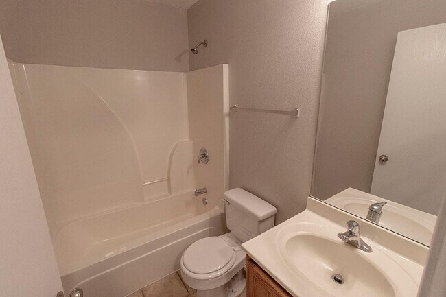 Building Photo - 5810 Canaveral Dr