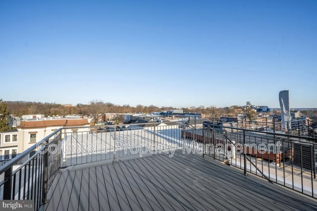 Building Photo - 3552 Warder St NW