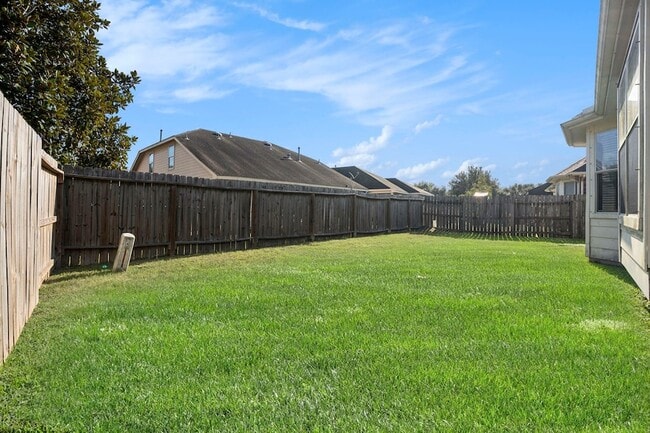 Building Photo - 6185 Galloway Ln