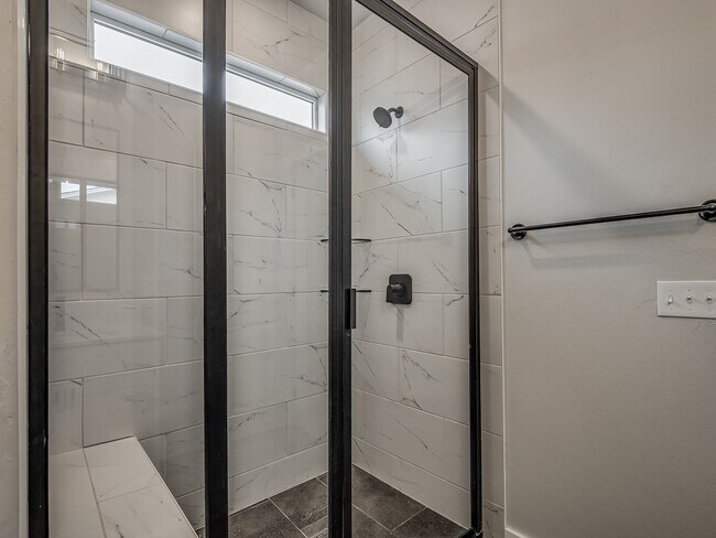 Building Photo - Beautiful New Construction Home in Edmond/Oklahoma City