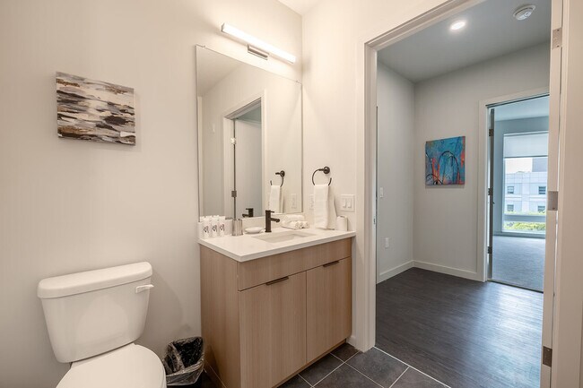 Building Photo - 51 South Broadway-SI FL5-ID1226758P