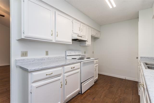 Building Photo - 6409 Plainview Dr
