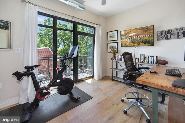 Building Photo - 301 H St NE