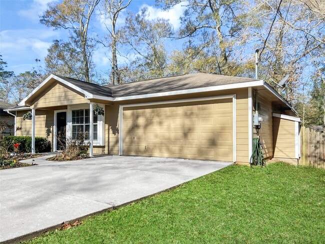 Building Photo - 10825 Royal Magnolia Dr