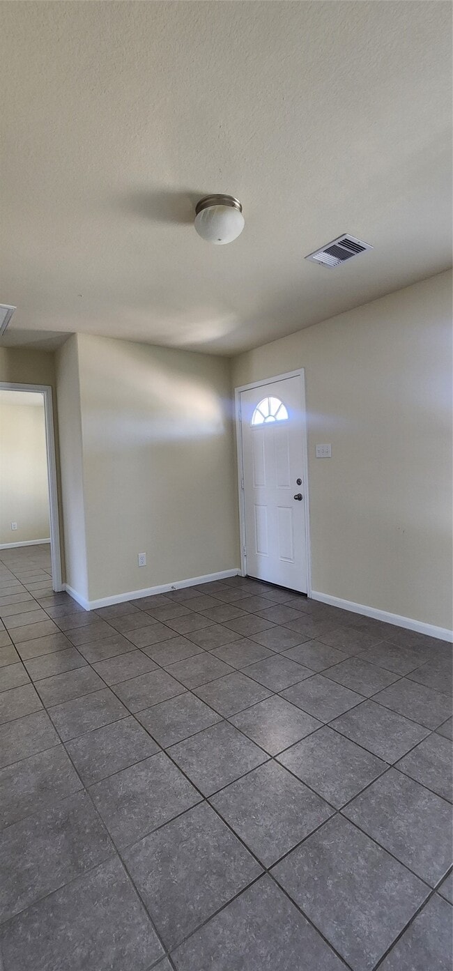 Building Photo - 8421 W 1st St