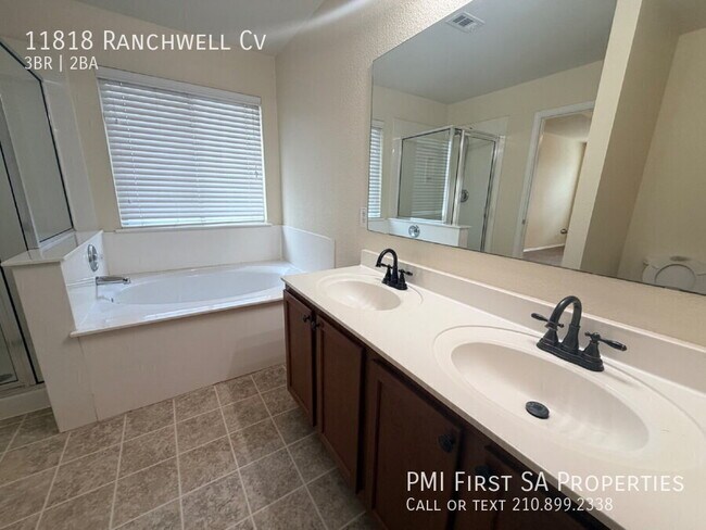 Building Photo - 11818 Ranchwell Cove