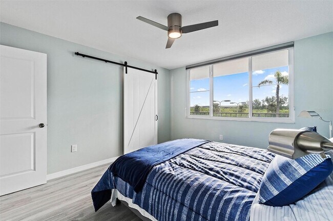 Building Photo - 19111 Vista Bay Dr