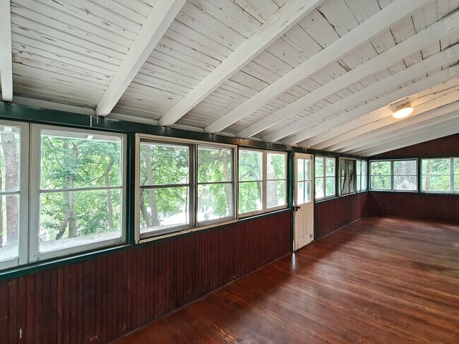Building Photo - 171 Canna St