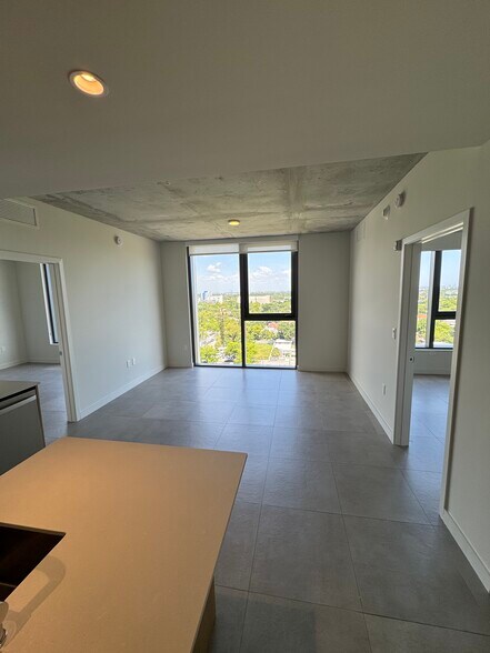 Building Photo - 70 NW 28th St