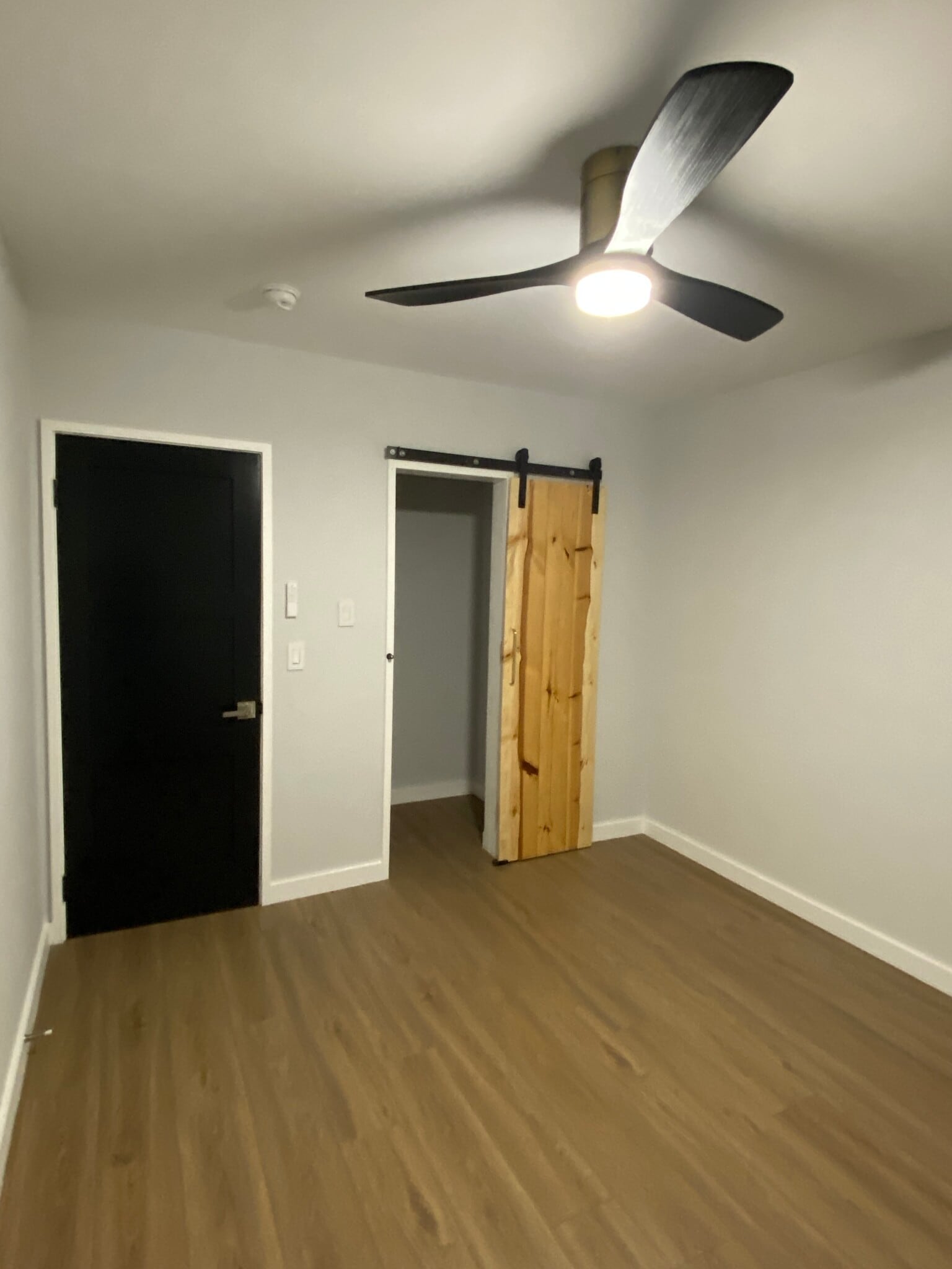 Building Photo - 8591 Higuera St