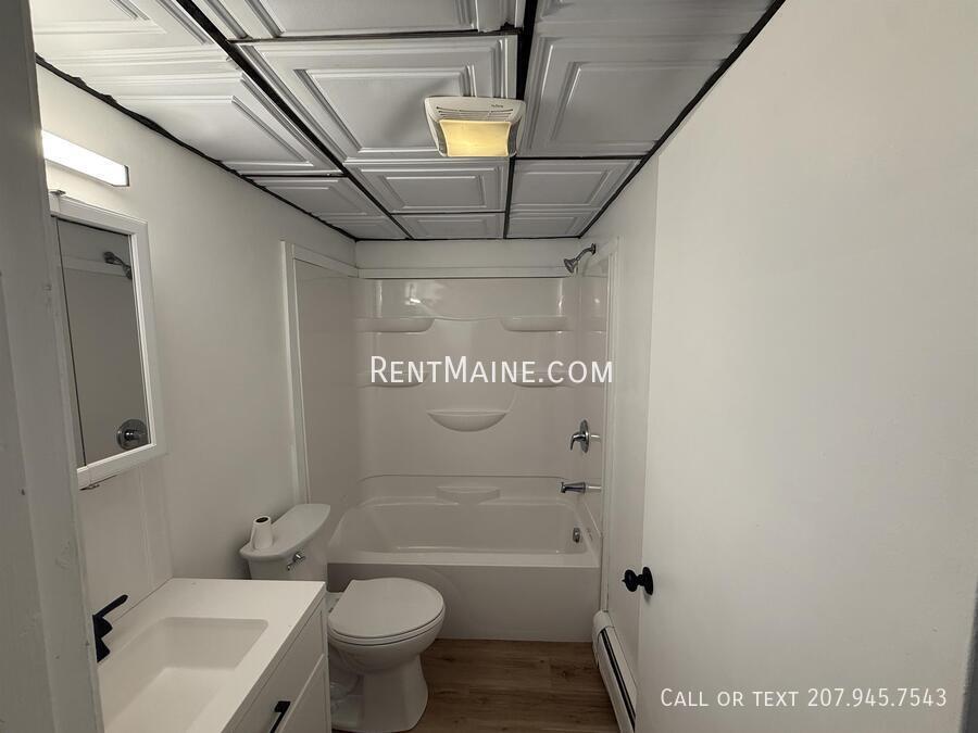 Building Photo - 152-154 Third St. Apt.