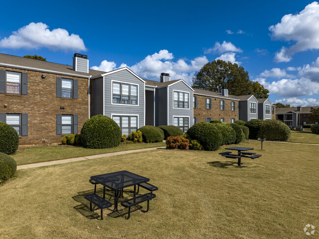 Building Photo - Charleston Oaks Apartments