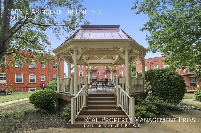 Building Photo - 1409 E Abingdon Dr