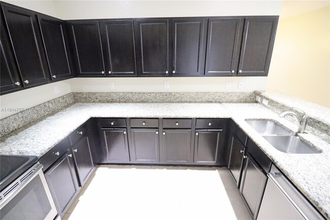 Building Photo - 9120 SW 227 Ter