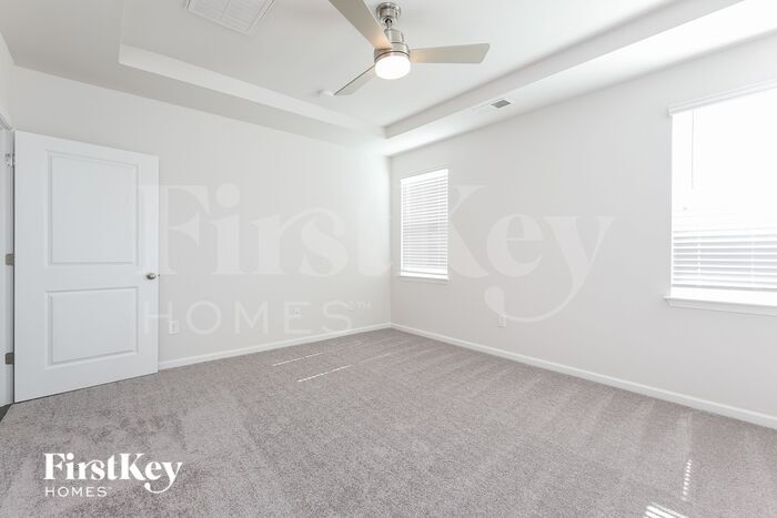 Building Photo - 403 Stonefence Dr