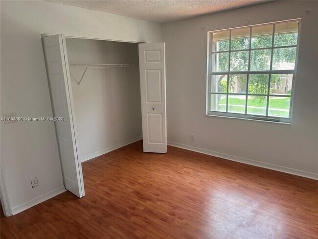 Building Photo - 13274 NW 15th Ct