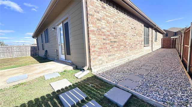 Building Photo - 2129 Brenham Dr