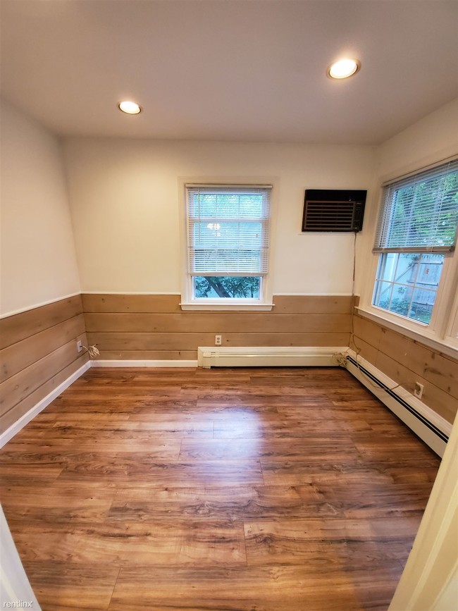 Building Photo - 3 br, 1.5 bath House - 115 Ridge Park Ave