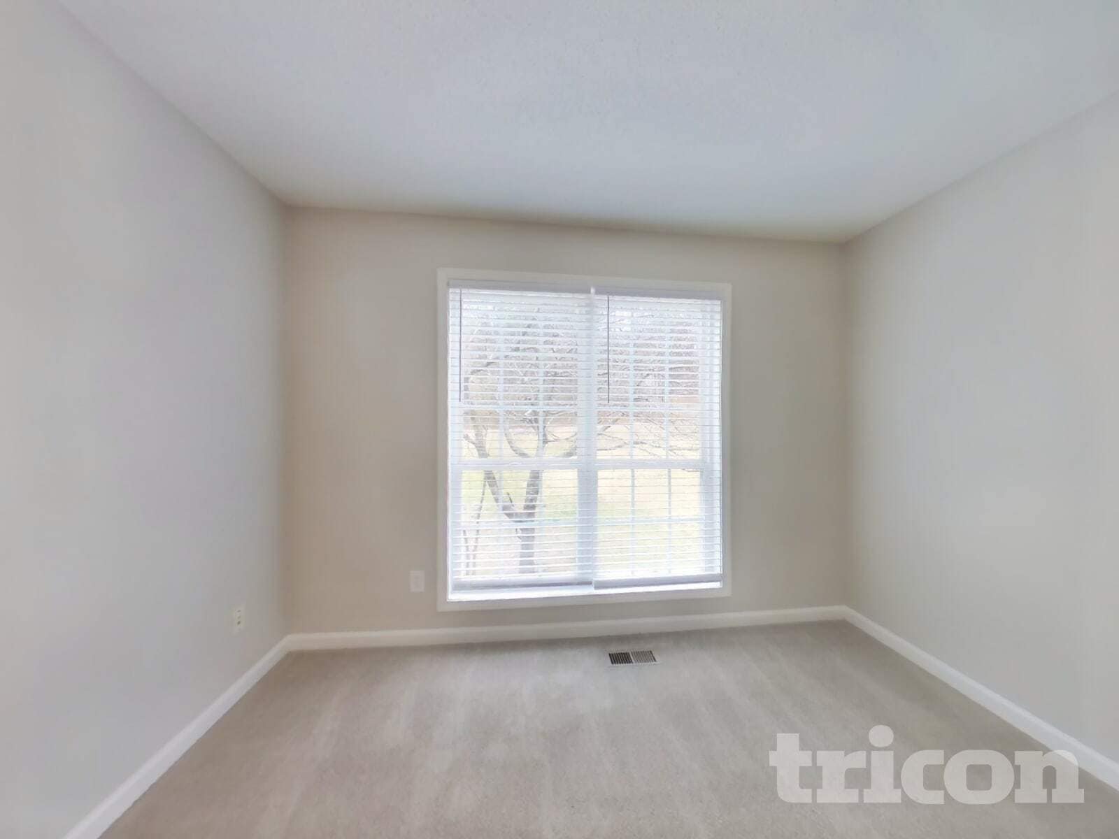 Building Photo - 148 N Creek Trail