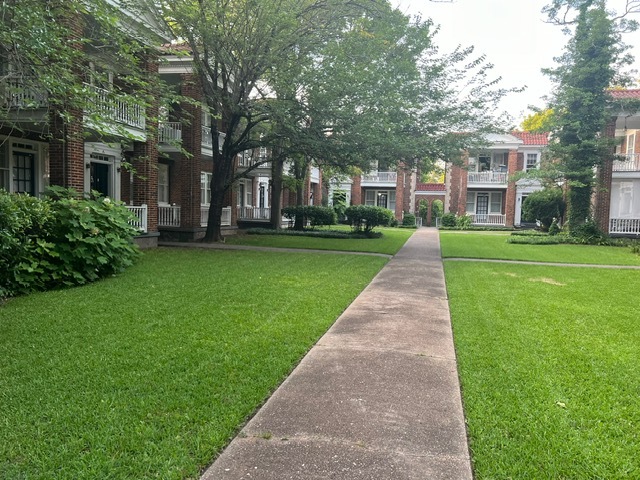 Building Photo - Vineville Court Apartments