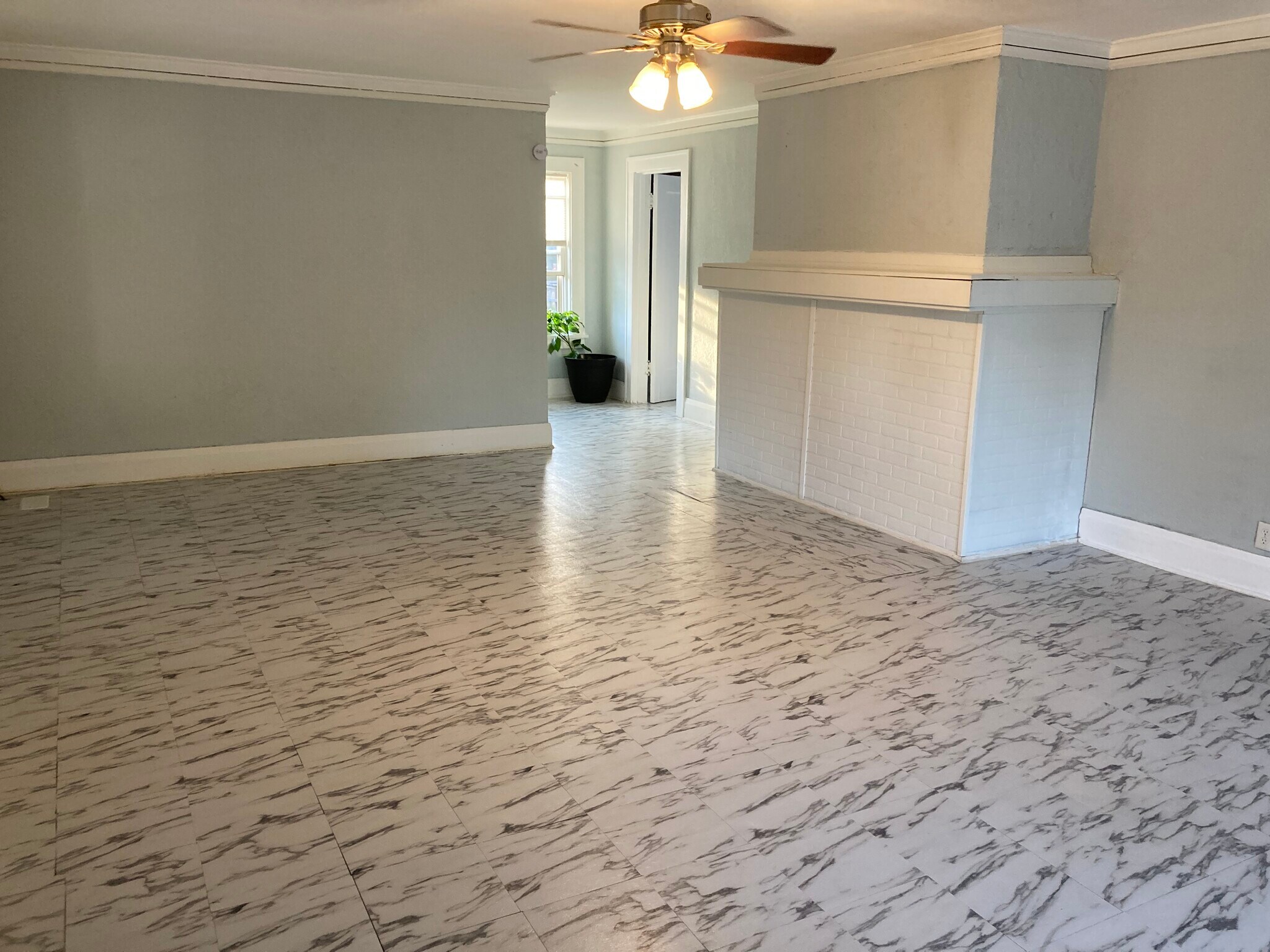 Building Photo - 501 W Columbia Ter