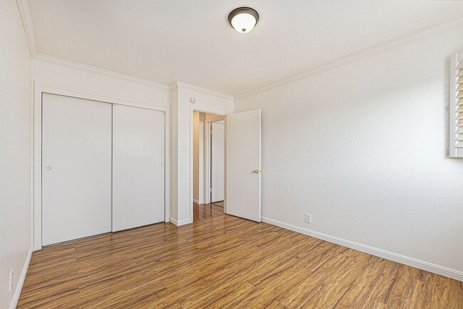 Building Photo - 2137 Otis Dr