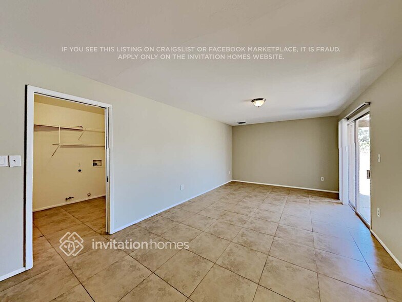Building Photo - 3462 E Shaw Butte Dr