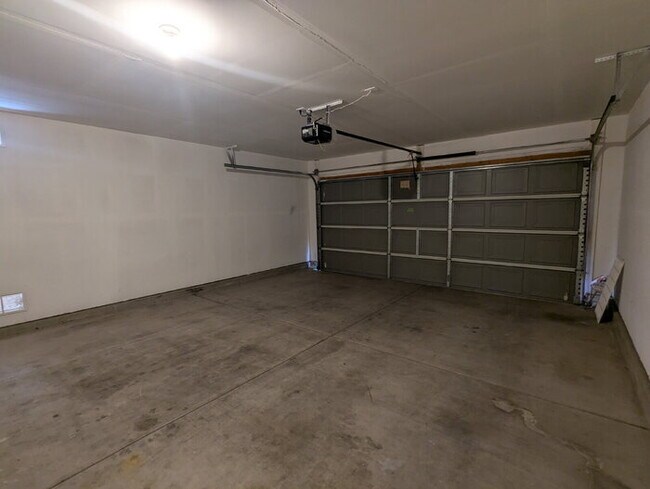 Building Photo - Newly Remodeled Rancho Sahuarita Rental!