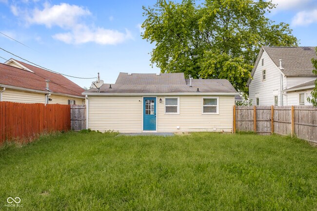 Building Photo - 2151 Park Ave