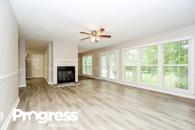 Building Photo - 2210 Racquet Club Dr