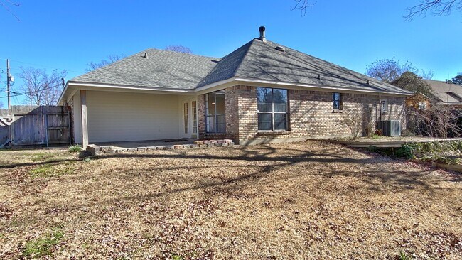 Building Photo - 206 Stonecliff Dr