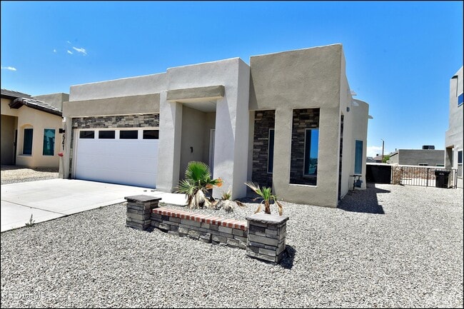 Building Photo - 541 Paseo Modesto Dr