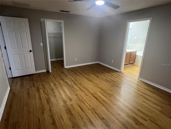 Building Photo - 1063 Bluegrass Dr