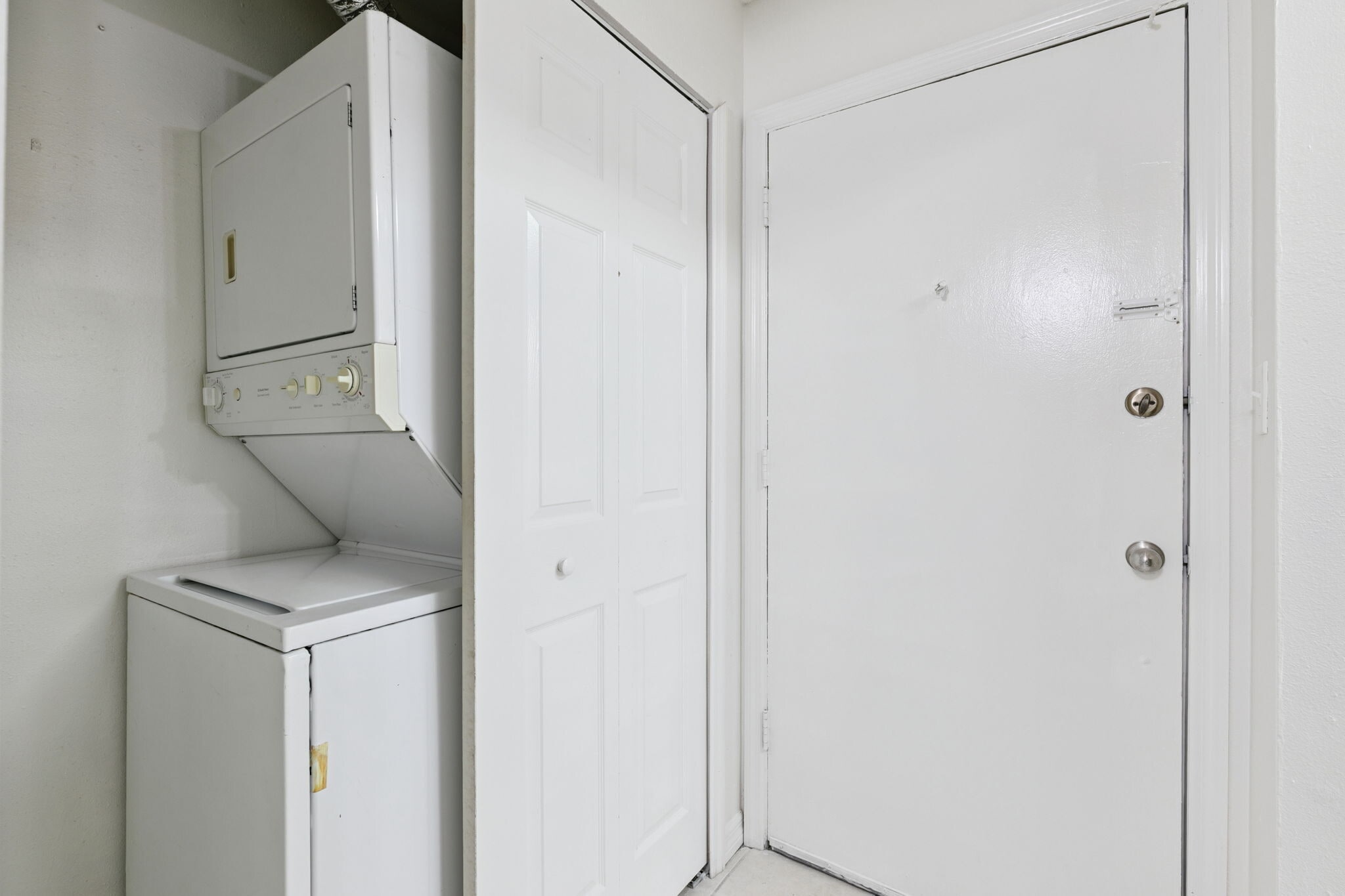 Building Photo - 1695 Lee Rd