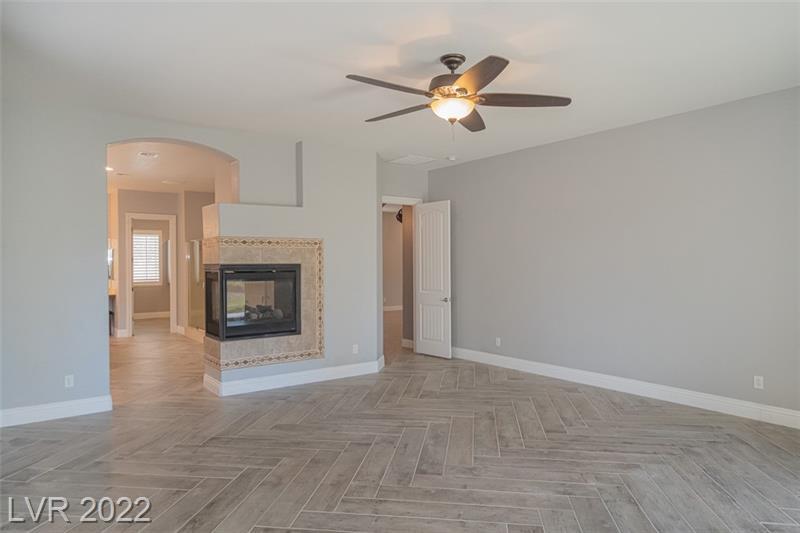 Building Photo - 4935 Moncada Way