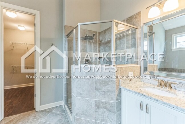 Building Photo - 5057 Maiden Ln