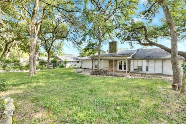 Building Photo - 2406 Sheri Oak Ln